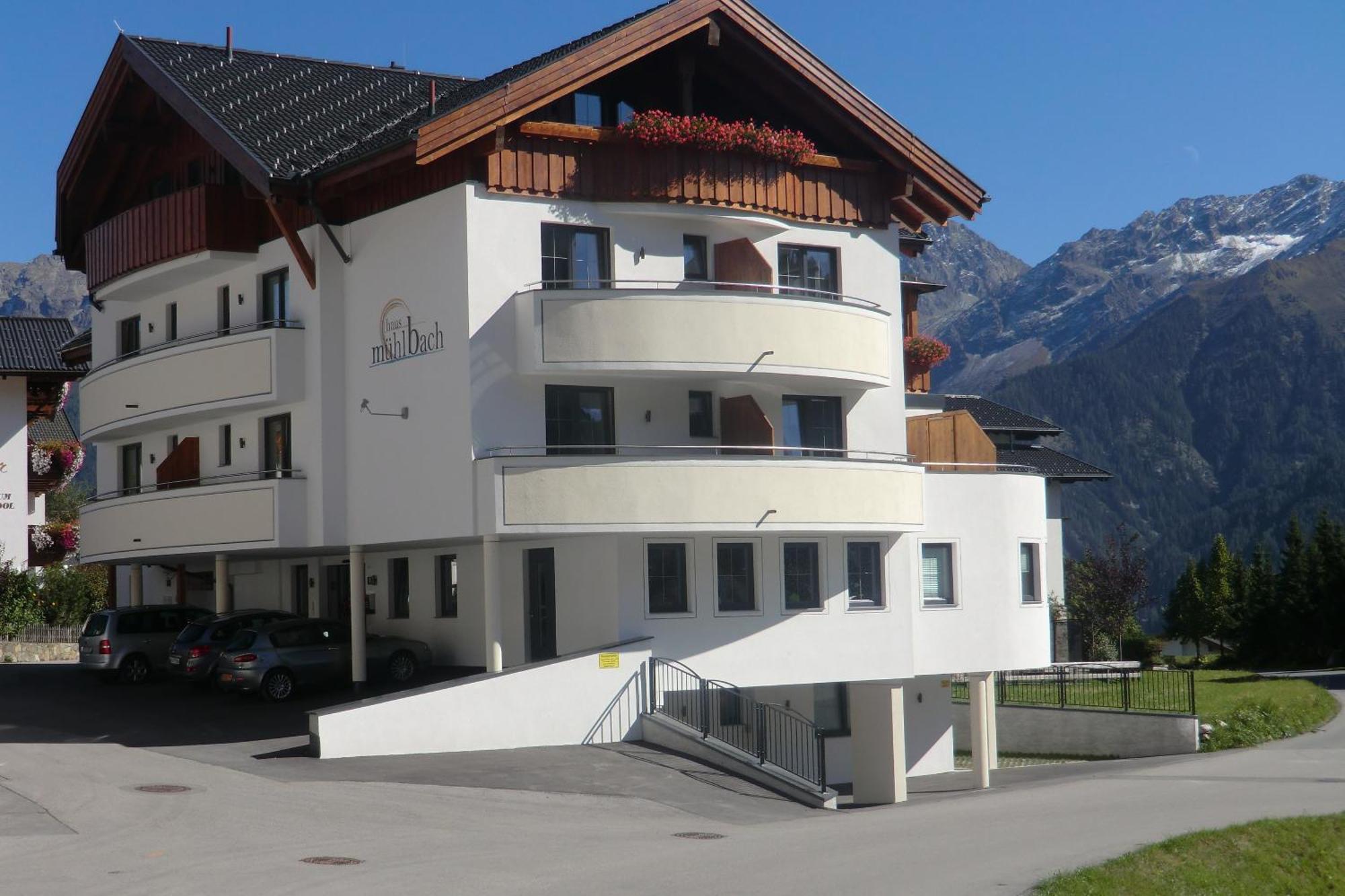 Отель Haus Muehlbach Фис Экстерьер фото